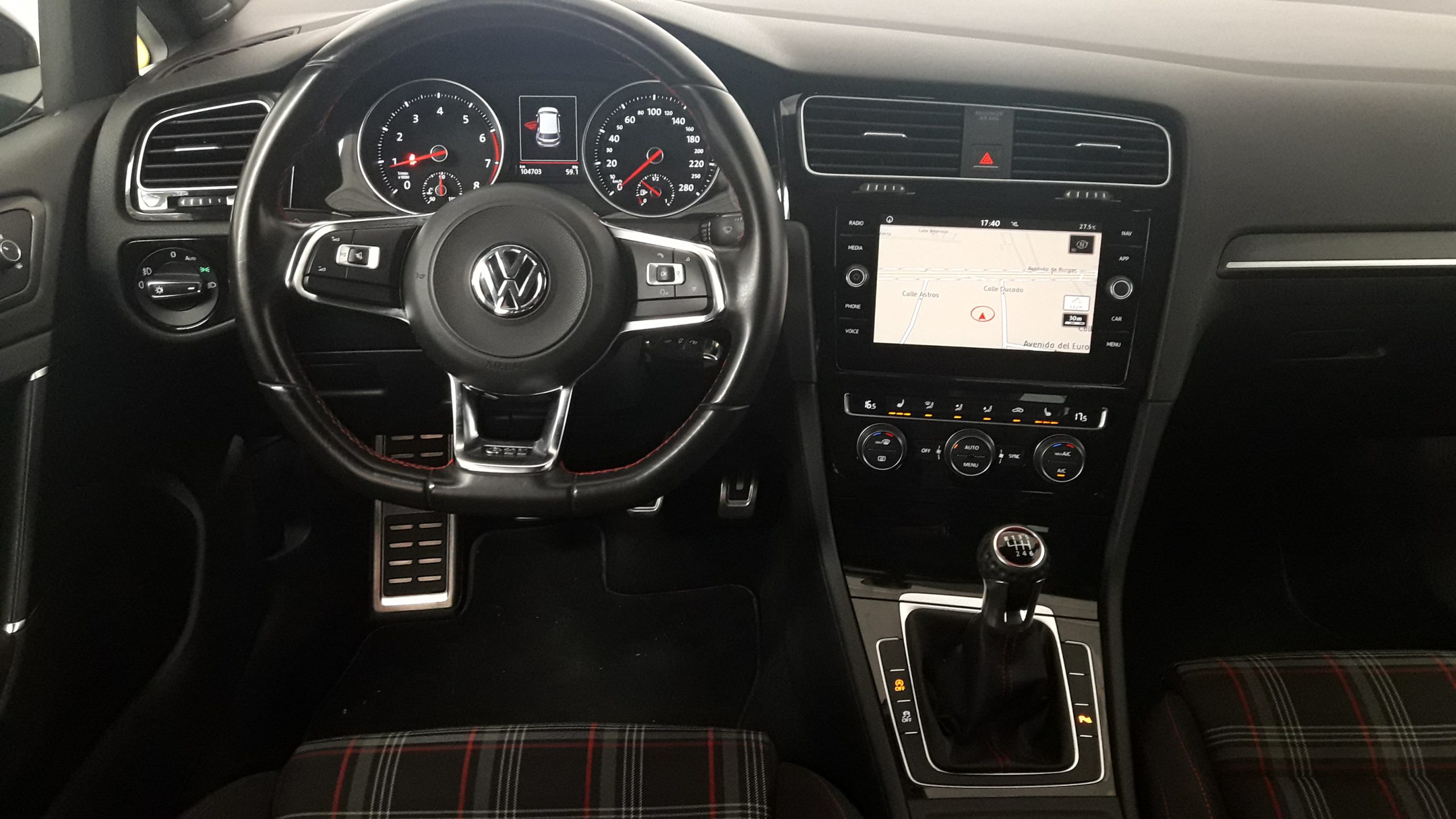 VOLKSWAGEN GOLF VII GTI PERFORMACE 245CV - Imagen 15