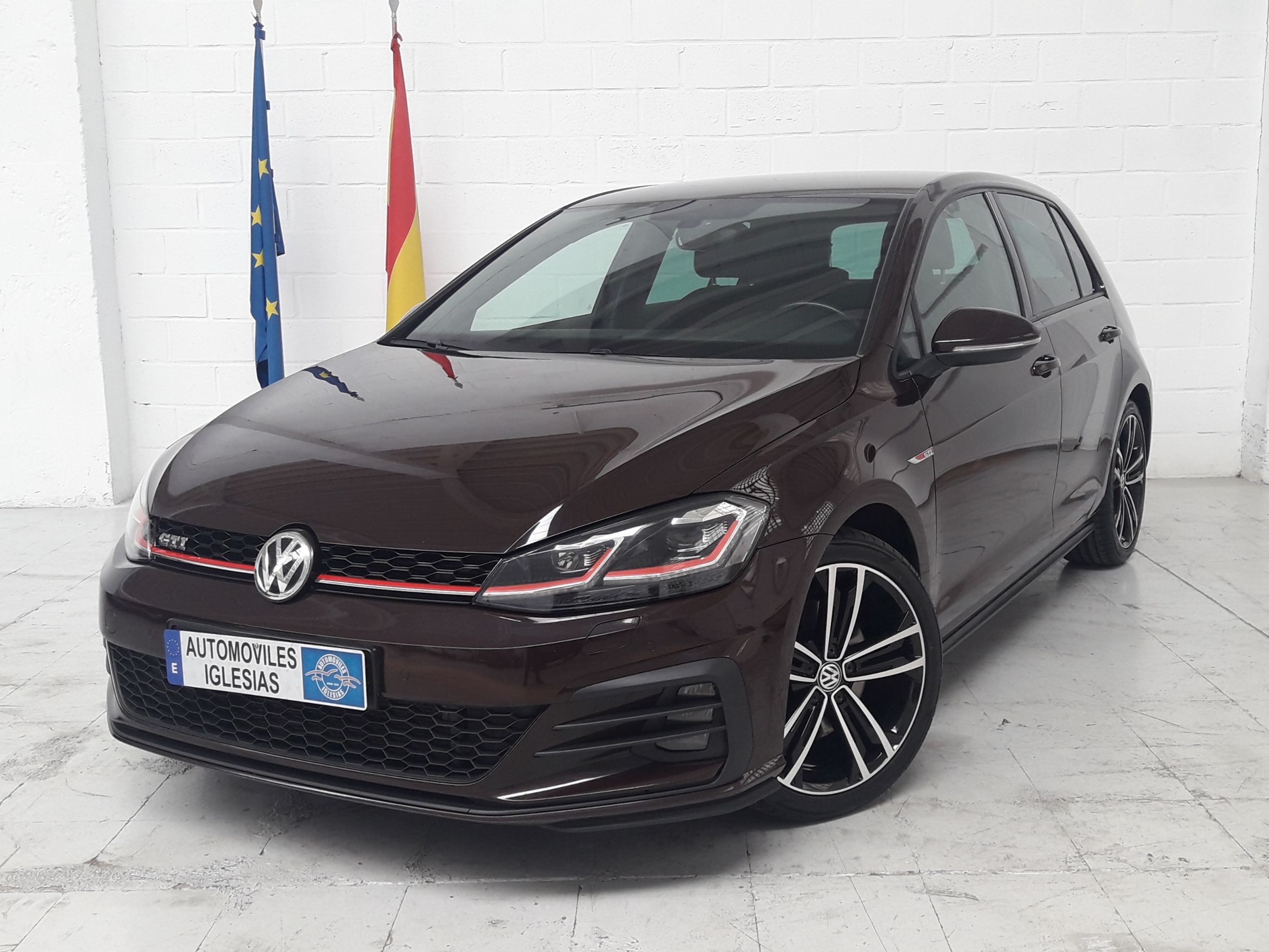 VOLKSWAGEN GOLF VII GTI PERFORMACE 245CV
