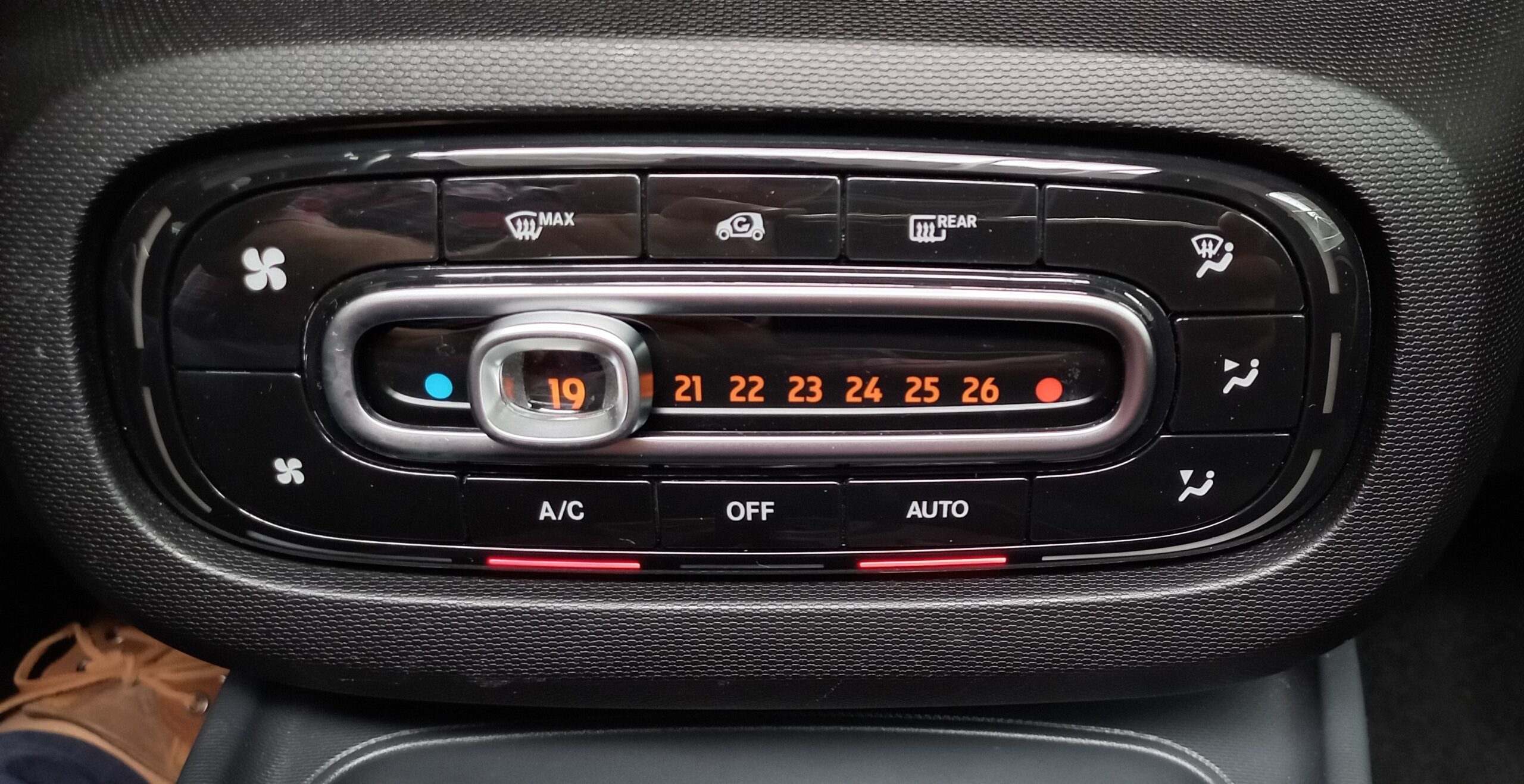 SMART EQ FORTWO CABRIO - Imagen 7
