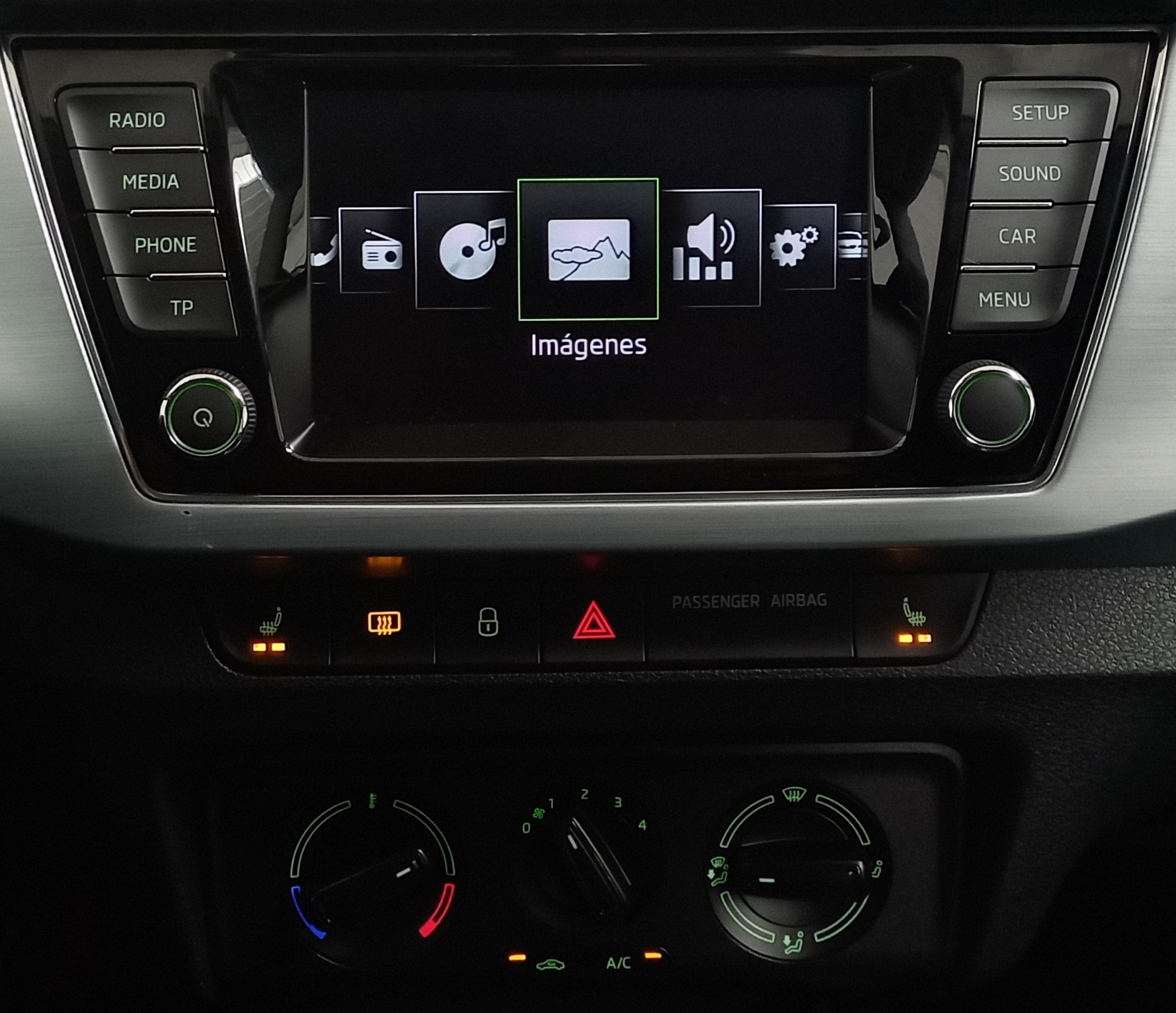 SKODA FABIA TDI 90 CV - Imagen 17