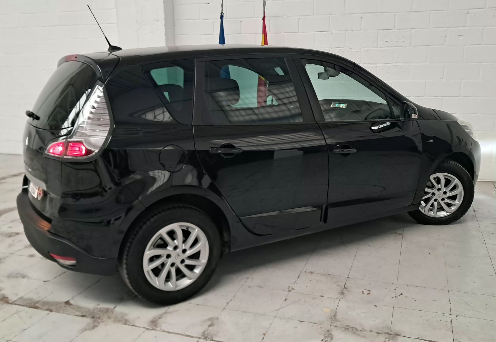 RENAULT SCENIC 110CV DCI LIMITED - Imagen 12