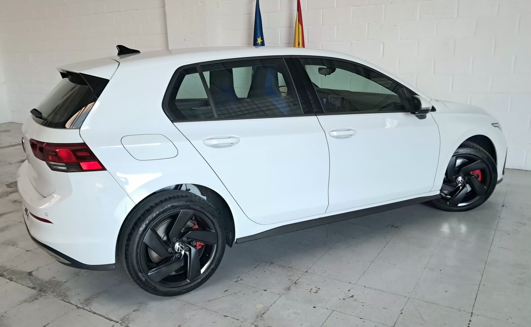 VW GOLF GTE 245CV - Imagen 11