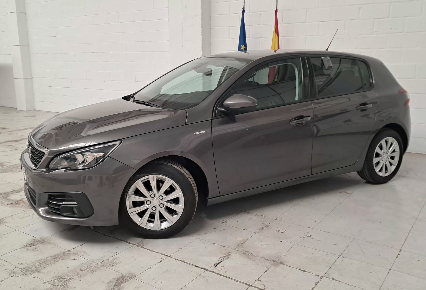 PEUGEOT 308 HDI 101CV - Imagen 5